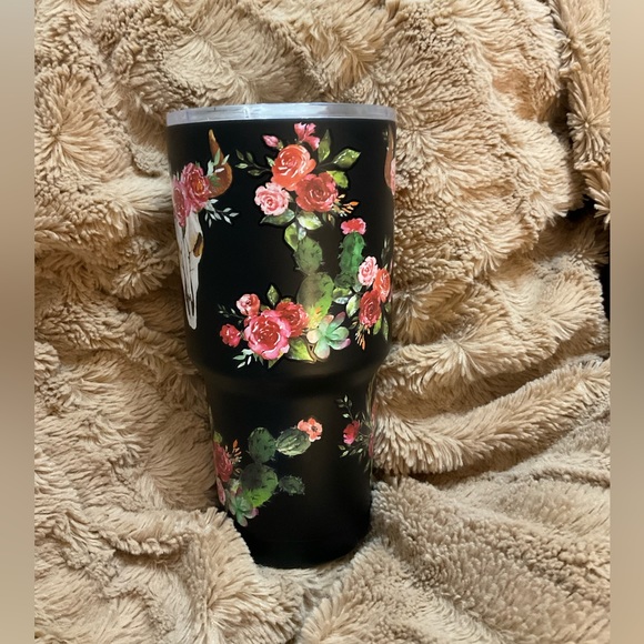 30oz Tumbler - Picture 2 of 3